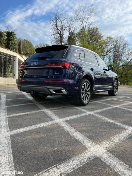 Audi Q7 3.0 55 TFSIe quattro Tiptronic S Line - 2/8