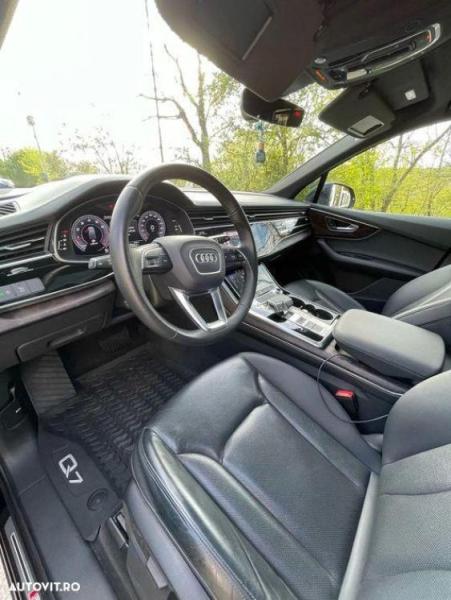 Audi Q7 3.0 55 TFSIe quattro Tiptronic S Line - 6/8