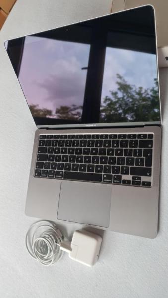 MacBook Air 13" M1 2020 – 8GB RAM, 256GB SSD – Stare excelentă - 1/8