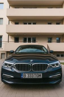 BMW seria 530e iperformance luxury line