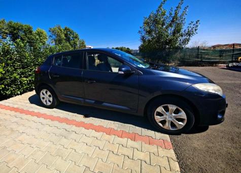 Renault Megane 1.5 dCi, 110 cp, Euro5 Bluetooth, Pilot automat
