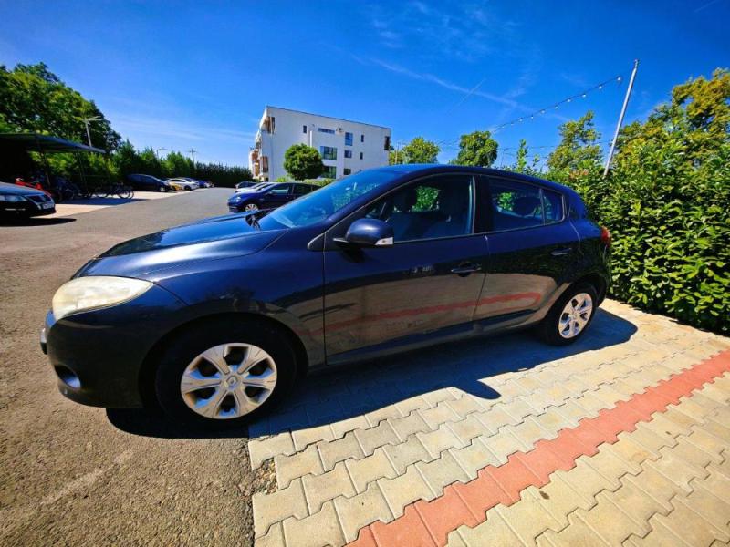 Renault Megane 1.5 dCi, 110 cp, Euro5 Bluetooth, Pilot automat - 6/8