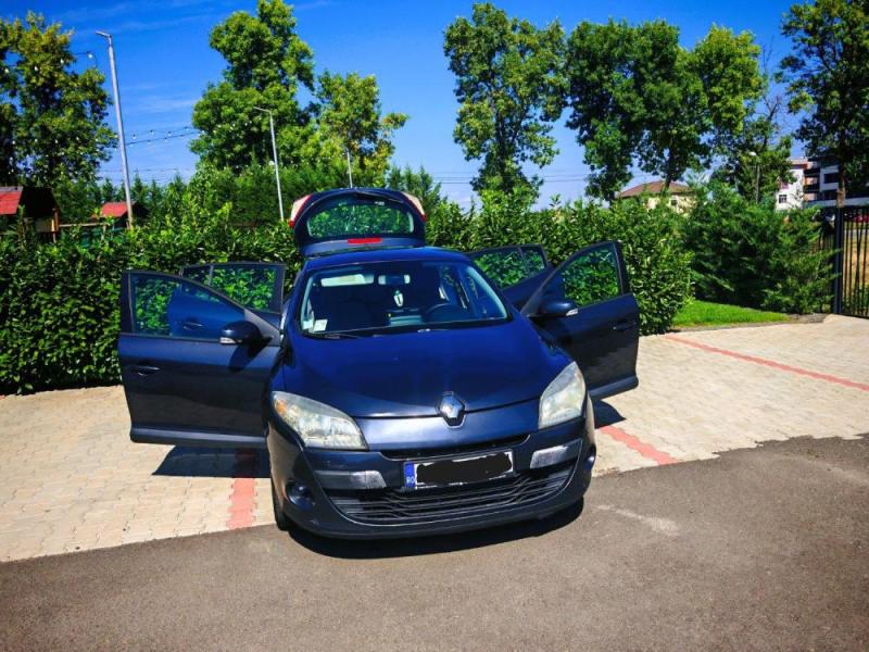 Renault Megane 1.5 dCi, 110 cp, Euro5 Bluetooth, Pilot automat - 7/8