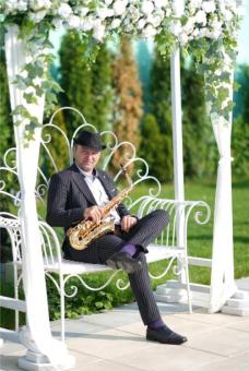 Saxofonist nunti, botezuri, cafenele, restaurante.