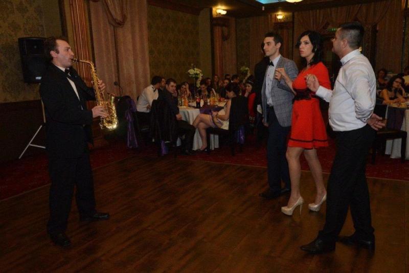 Saxofonist nunti, botezuri, cafenele, restaurante. - 2/3