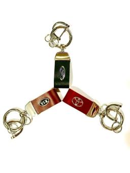 🔑 Brelocuri auto din piele naturală – eleganță și stil pentru mașina ta!